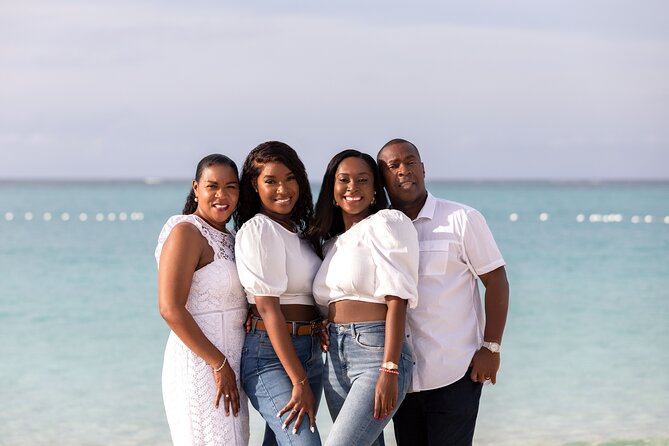 1 Hour Private Professional Portraits in Grace Bay Beach - Timing, meeting point, and private format