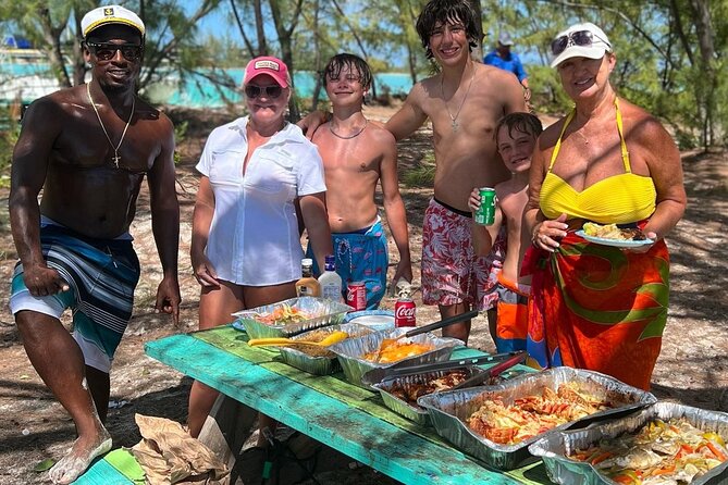 6HR-Private Provo Cays Exploration with Lunch - Two hours at Emerald Reef