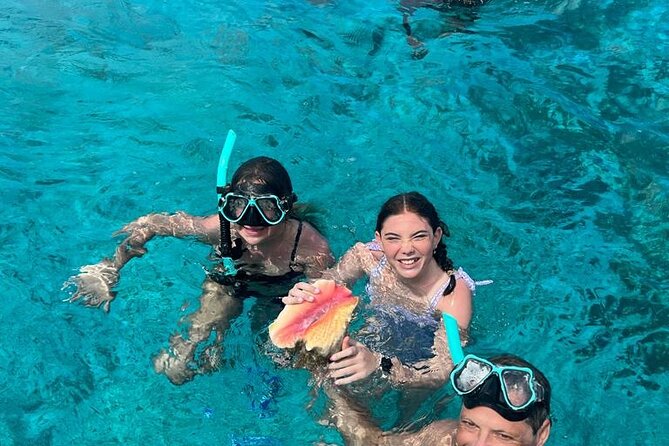 6HR-Private Provo Cays Exploration with Lunch - The La Famille ghost ship at Long Bay Beach