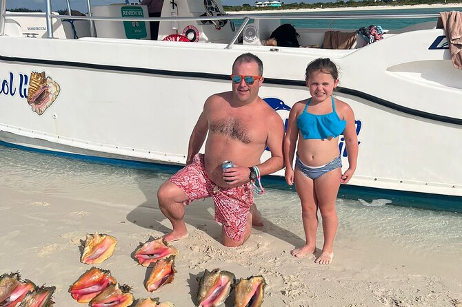6HR-Provo Cays exploration with Lunch in Gracebay - The crew makes or breaks the day