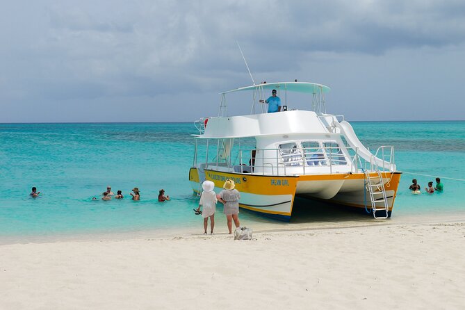 Afternoon Half Day Cruise from Providenciales with Snorkeling and Iguana Island - Crew service can shape the whole afternoon