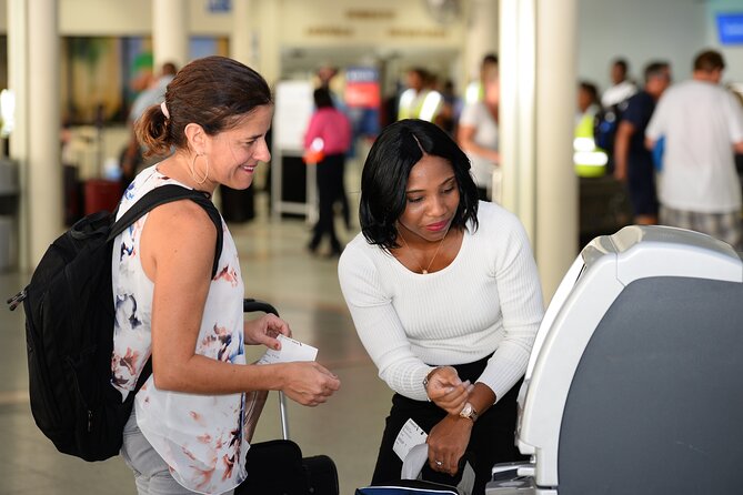 Airport Fast Track Departure Service - SkyPass Caribbean - The curbside meeting and airport handoff