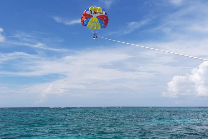 Capt Marvin Watersports / Parasail - Public Tour - Crew service can shape the whole outing