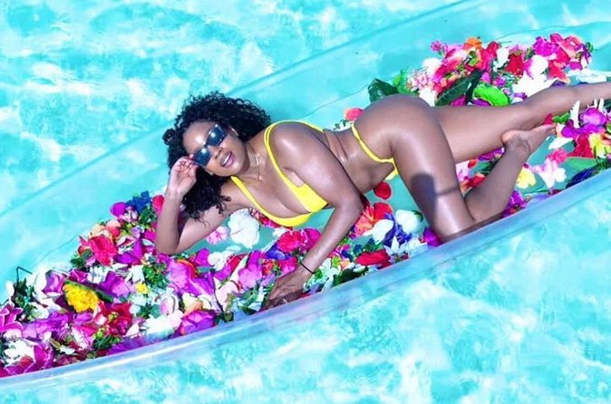 Clear Kayak Flower Girl Photoshoot in Turks and Caicos Islands - Why the Private Format Helps