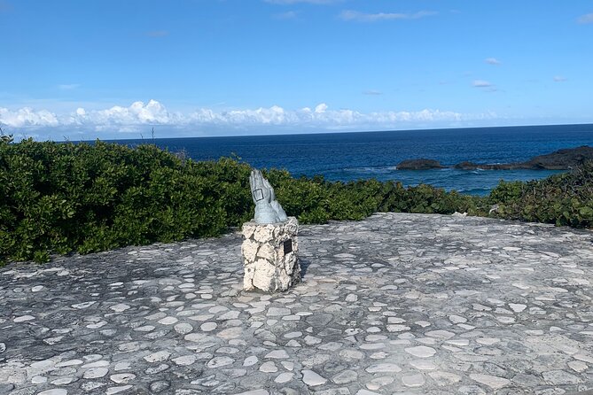 Discovery Tour and Treasure Hunt ( North and Middle Caicos) - Cottage Pond and the karst Blue Hole