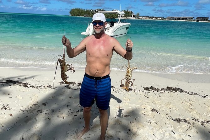 Grandluxe Charters - A 45-minute to one-hour island stop