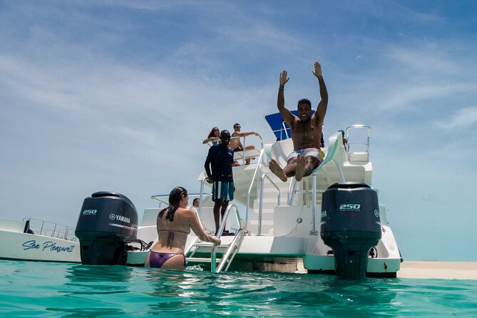 Half Day Private Boat Tour in Caicos Island - Lunch, juices, snacks, and the island pace