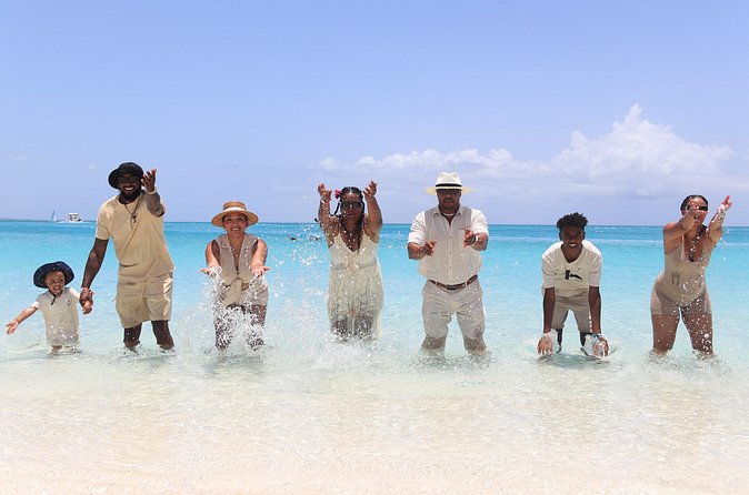 Island Beach Photoshoot - The photography style: guided, polished, and relaxed