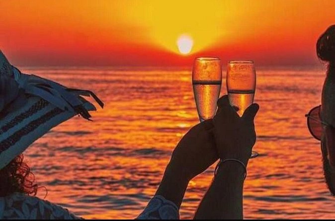 Private 2Hour Champagne Scenic Sunset cruise - Timing, meeting details, and weather concerns