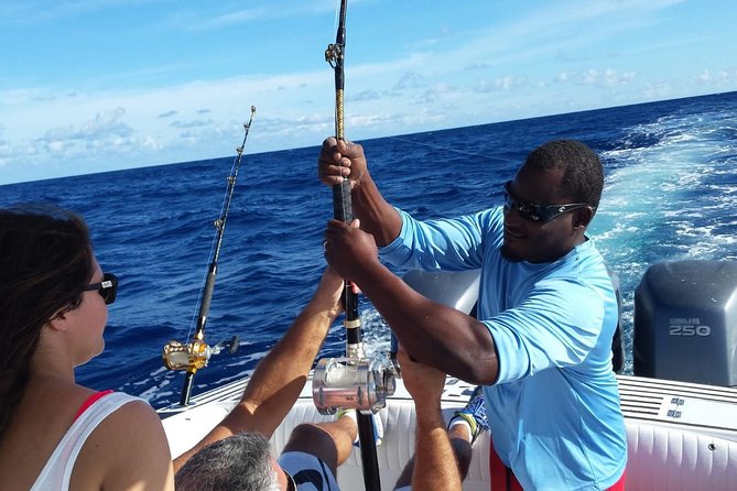 Private 6hr Deep Sea Fishing Charter on "Angler Management" - Setting out from Turtle Cove Marina at 8:00 am