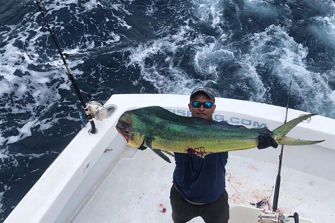 Private 6hr Deep Sea Fishing Charter on "Angler Management" - Reaching the fishing grounds near the island wall