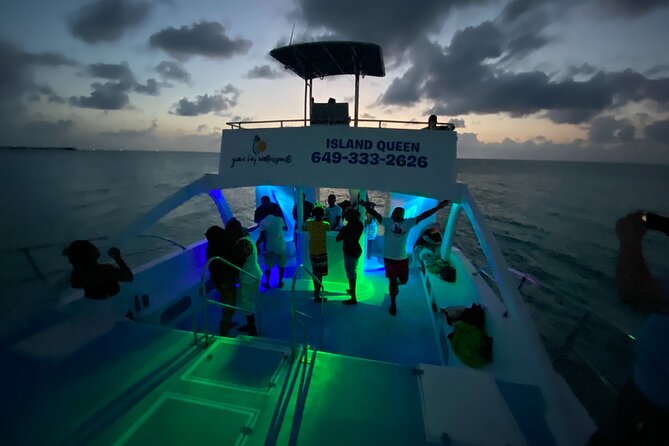 Private Catamaran Sunset Cruise in Turks and Caicos - Why Grace Bay Works So Well at Sunset