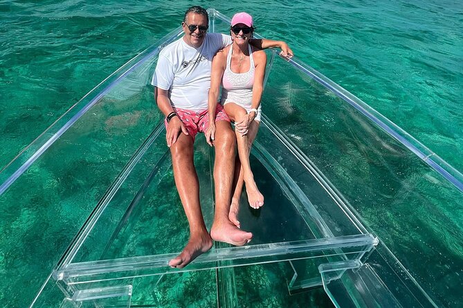 Private Clear Boat experience in Grace Bay - A calm outing with room for family photos