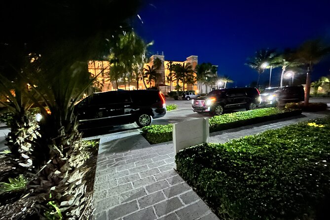 Private Luxury Airport Transportation RoundTrip - Luxury claims and what you can reasonably expect