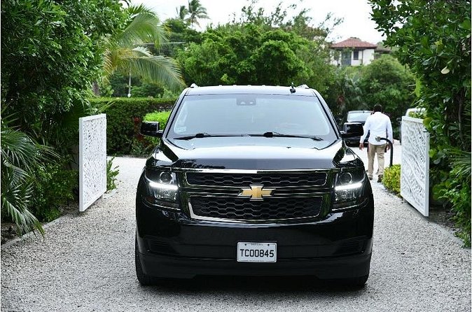 Private Luxury Transfer to/from Airport Turks and Caicos - Is $150 a Good Price for Up to Six People?
