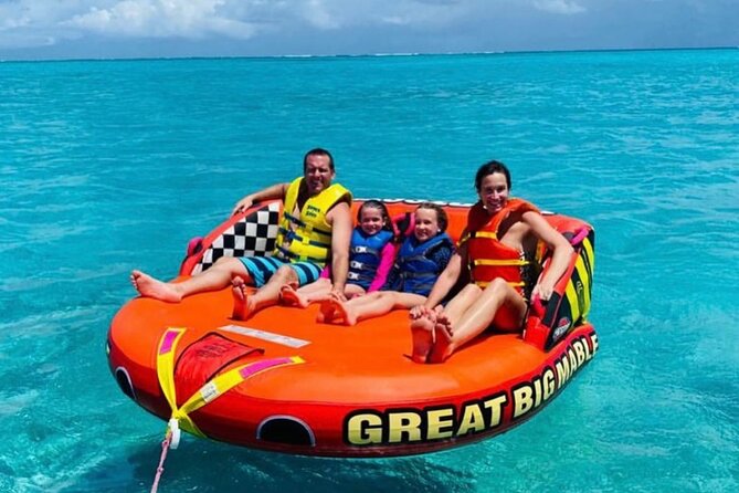 Tubing on grace bay beach Turks and caicos islands - Photos and videos after the ride