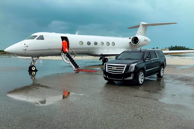 Turks and Caicos Private SUV And VIP Airport Transportation - Family details: car seats, luggage, and room to spread out